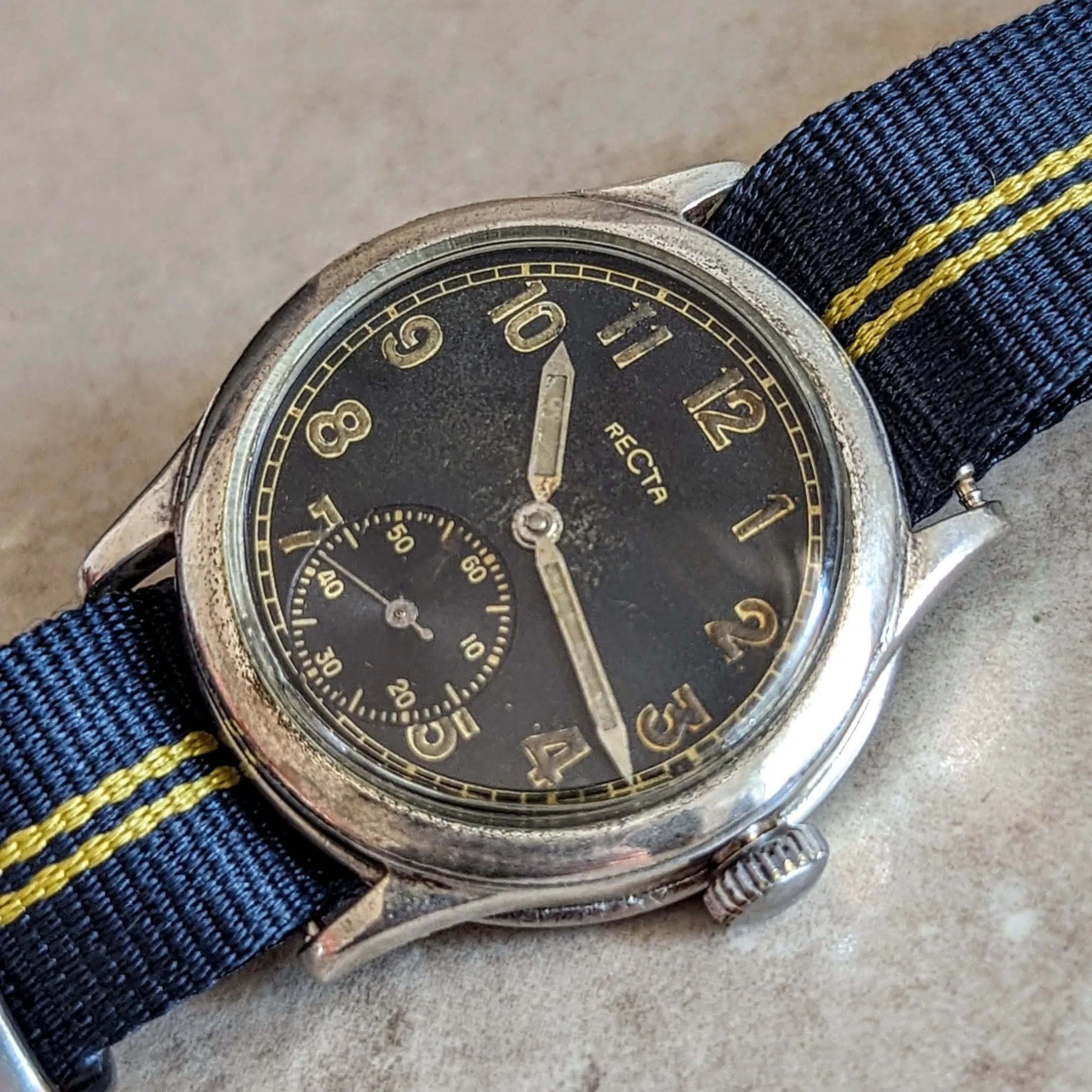 1940s RECTA Military DH Wristwatch Vintage German Army WWII Watch
