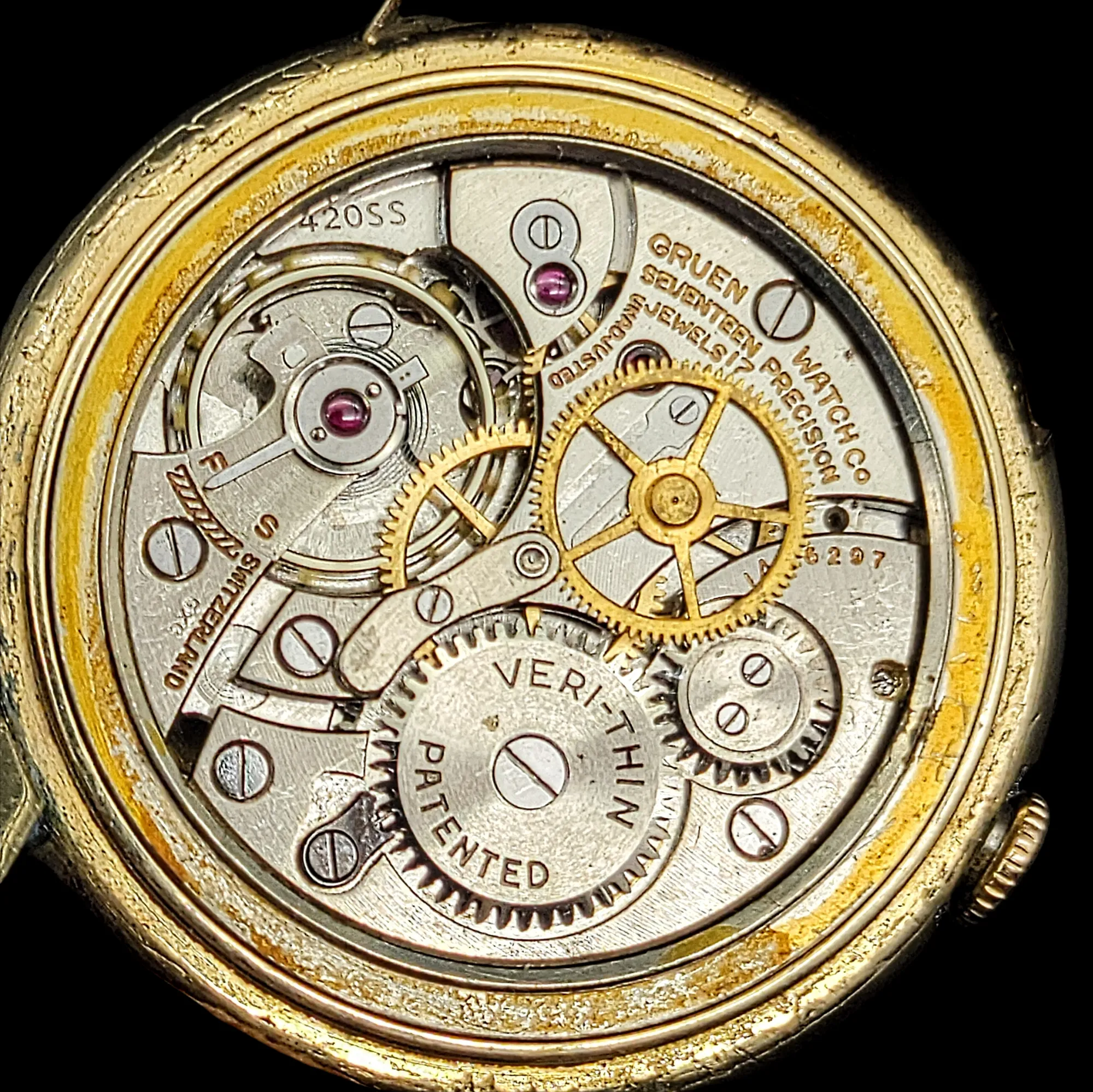 1944 GRUEN Veri-Thin PRECISION Watch 17 Jewels Cal. 420 SS