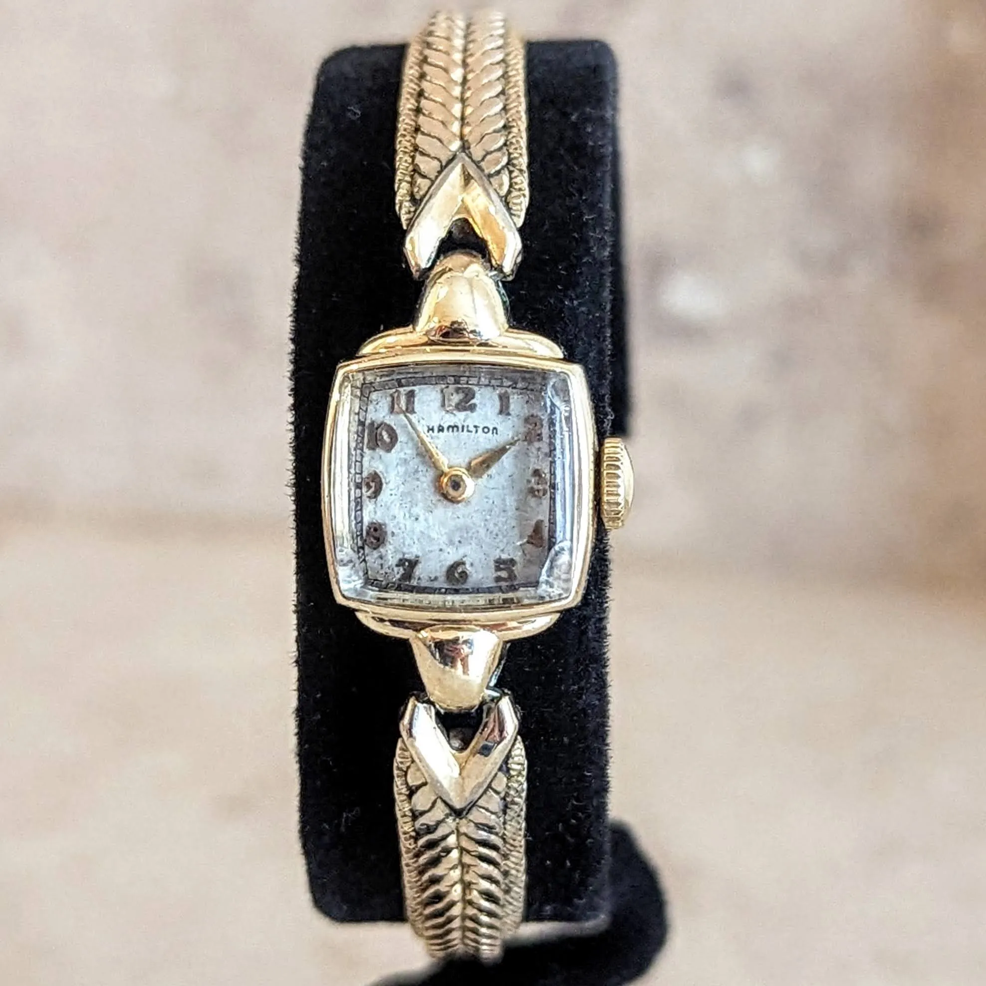 1946 HAMILTON CLARA Ladies Watch 17 Jewels Grade 911 USA Made Wristwatch
