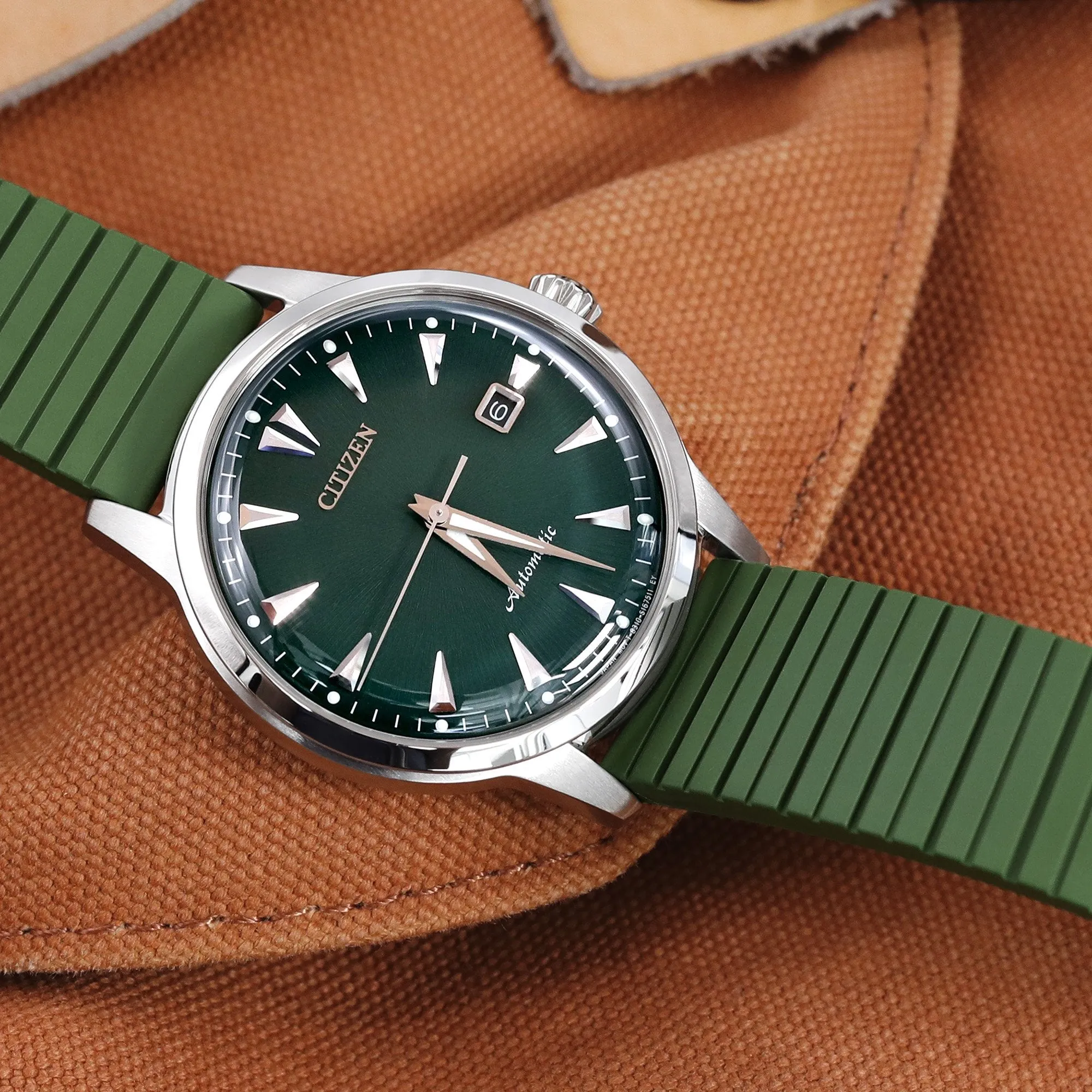 20mm Quick Release Watch Band Military Green Groove Stripe FKM Rubber Strap, Polished