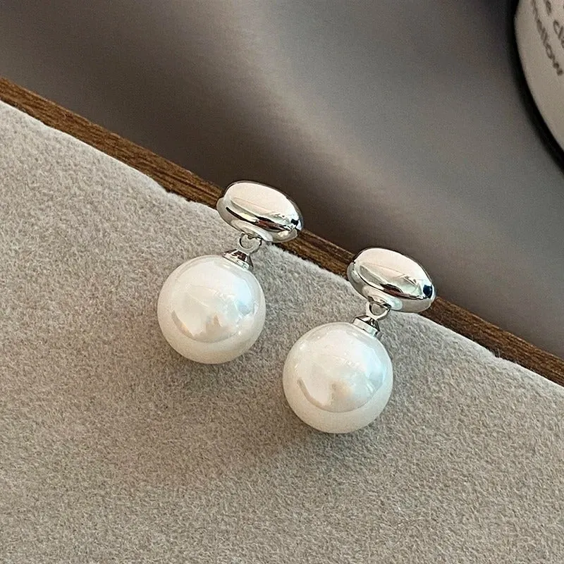 Aeri vintage pearl earrings