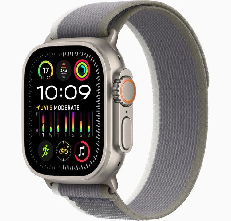 Apple watches Ultra 2