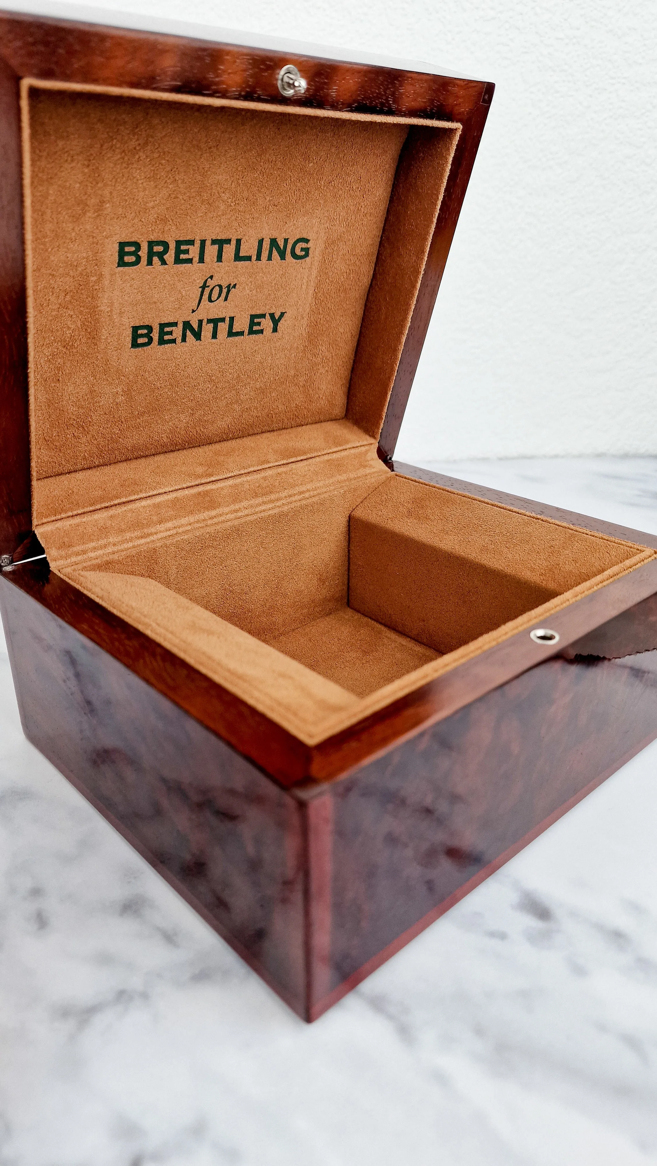 Breitling for Bentley Flying B Date 18K Rose Gold Watch MOP Full Set Box & Papers R16362
