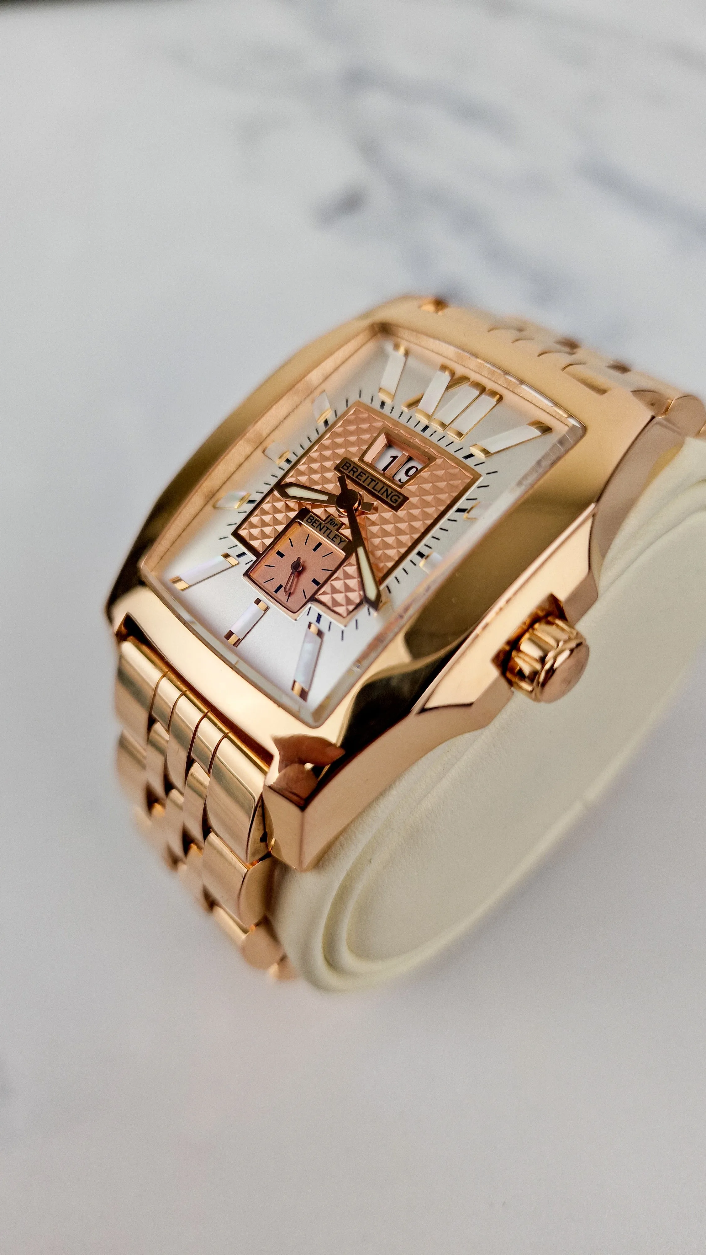 Breitling for Bentley Flying B Date 18K Rose Gold Watch MOP Full Set Box & Papers R16362