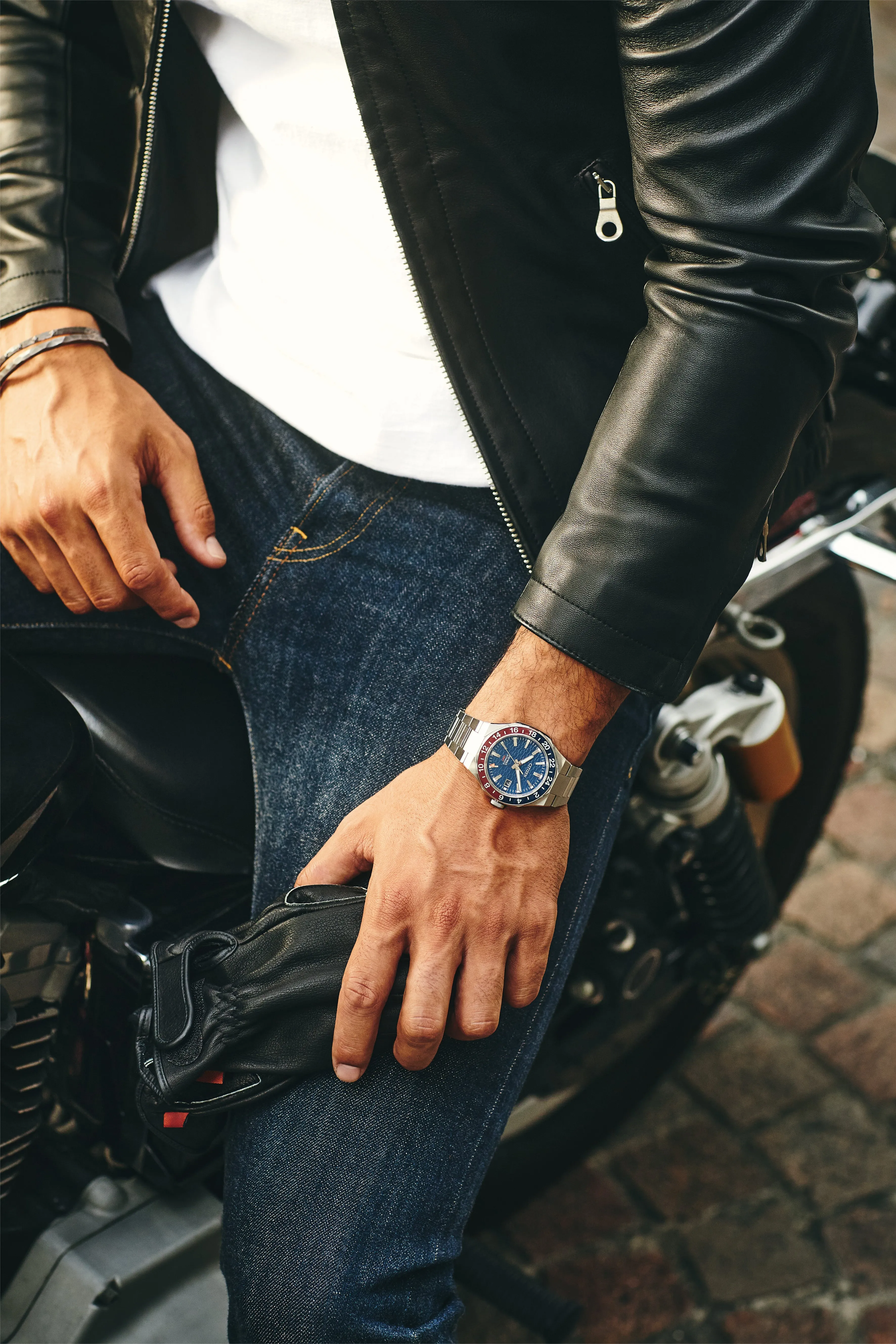 Citizen Series8 880 GMT Automatic - NB6030-59L