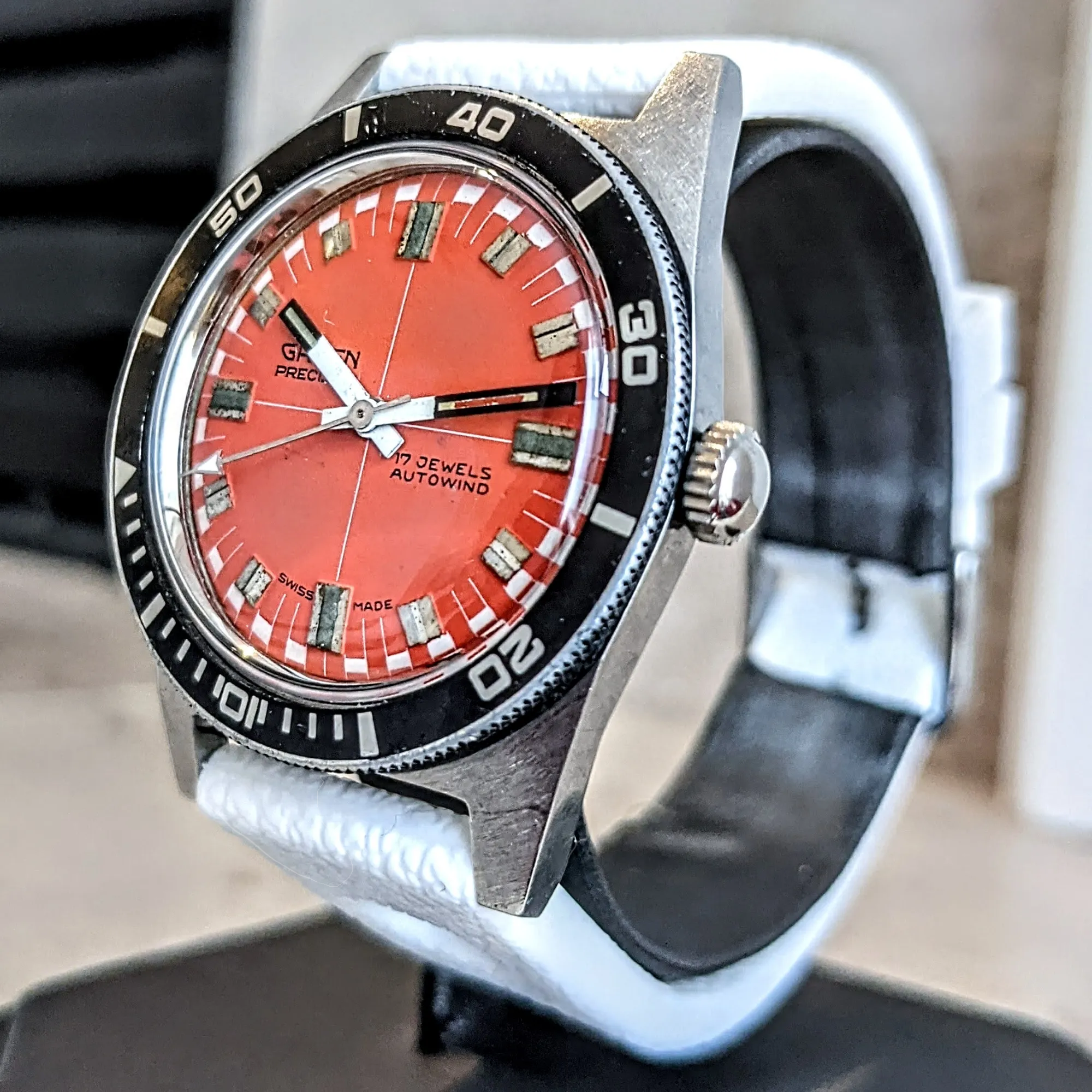 GRUEN Precision Autowind Watch -Skin Diver Wristwatch- 17 Jewels