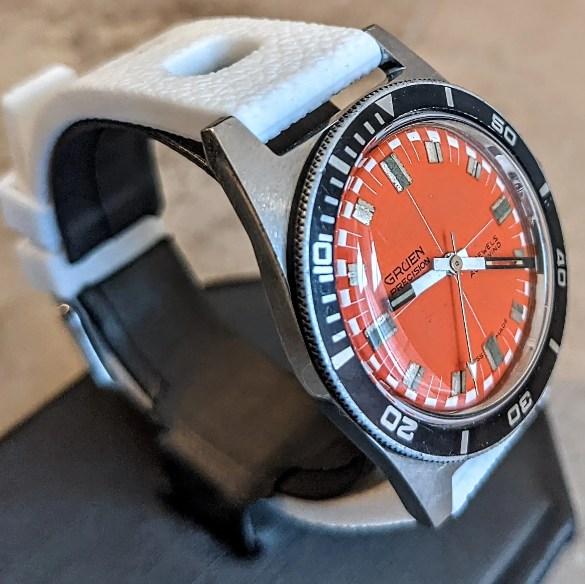 GRUEN Precision Autowind Watch -Skin Diver Wristwatch- 17 Jewels