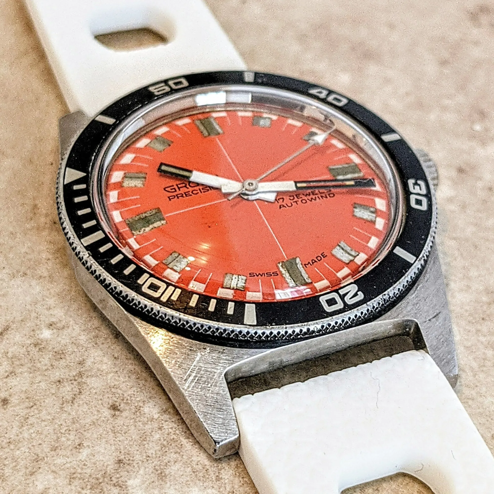GRUEN Precision Autowind Watch -Skin Diver Wristwatch- 17 Jewels