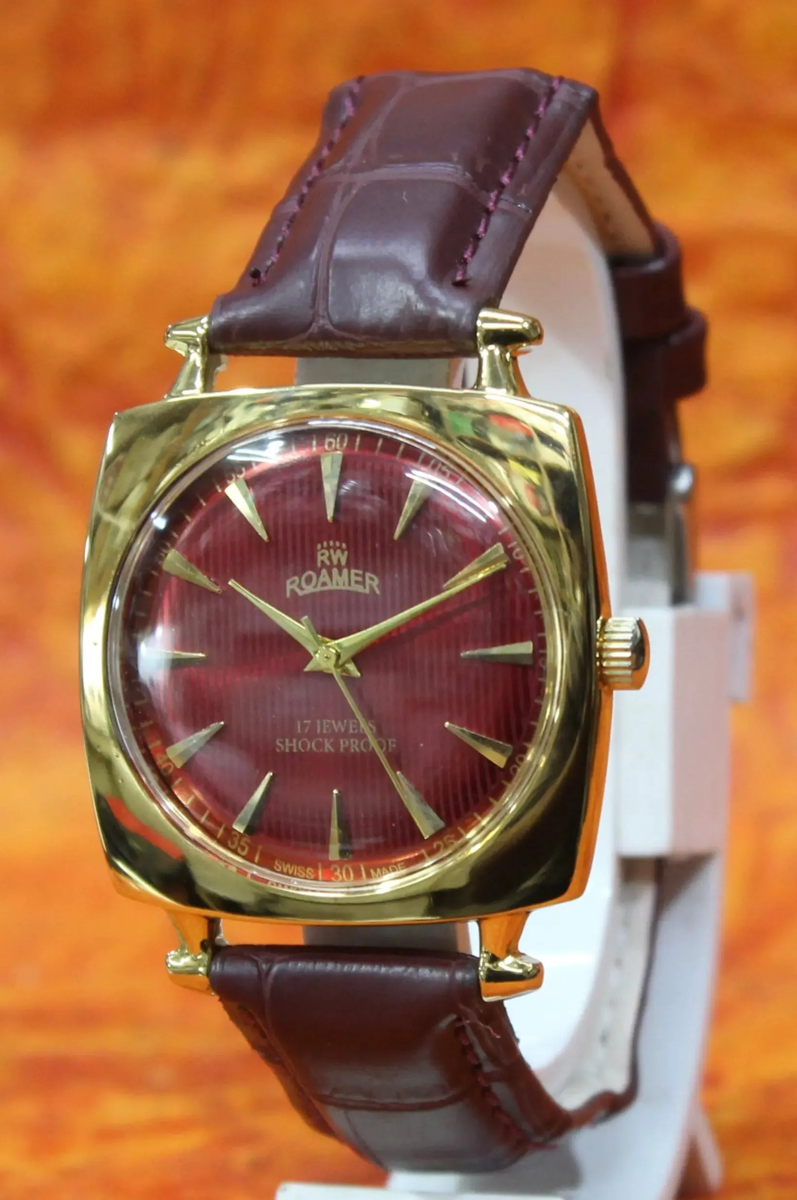 Roamer Vintage Wristwatch 17 Jewels FHF ST96 Mechanical Hand Winding Swiss Made Movement