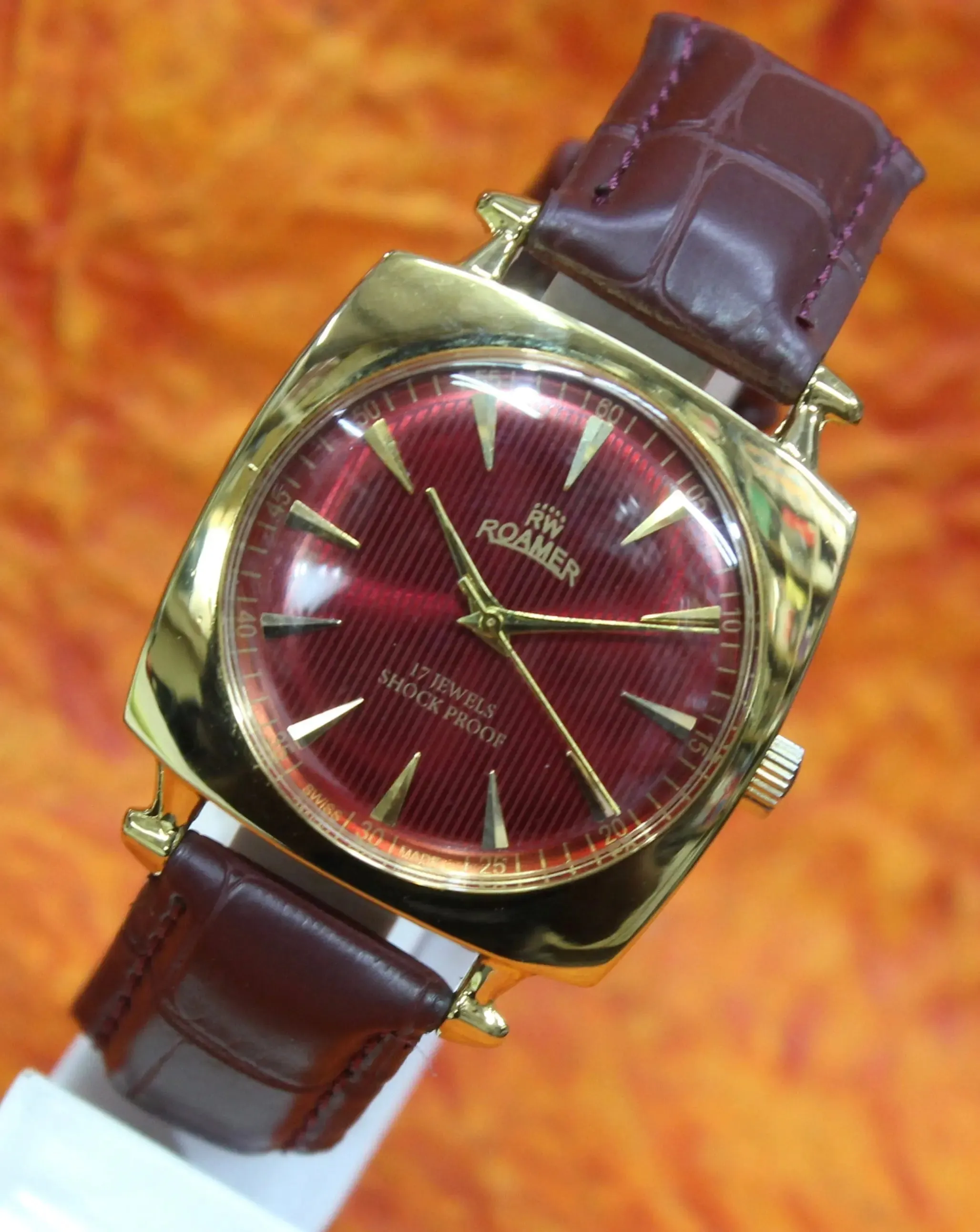 Roamer Vintage Wristwatch 17 Jewels FHF ST96 Mechanical Hand Winding Swiss Made Movement