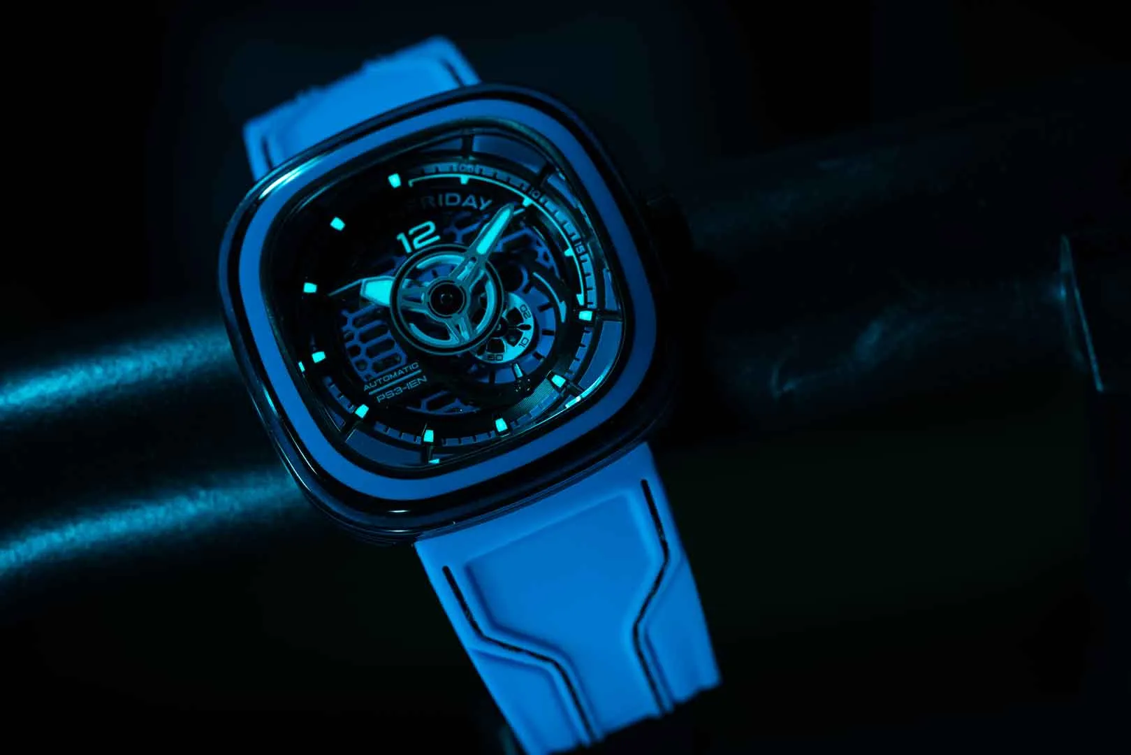 SEVENFRIDAY PS3/04 "CCB"
