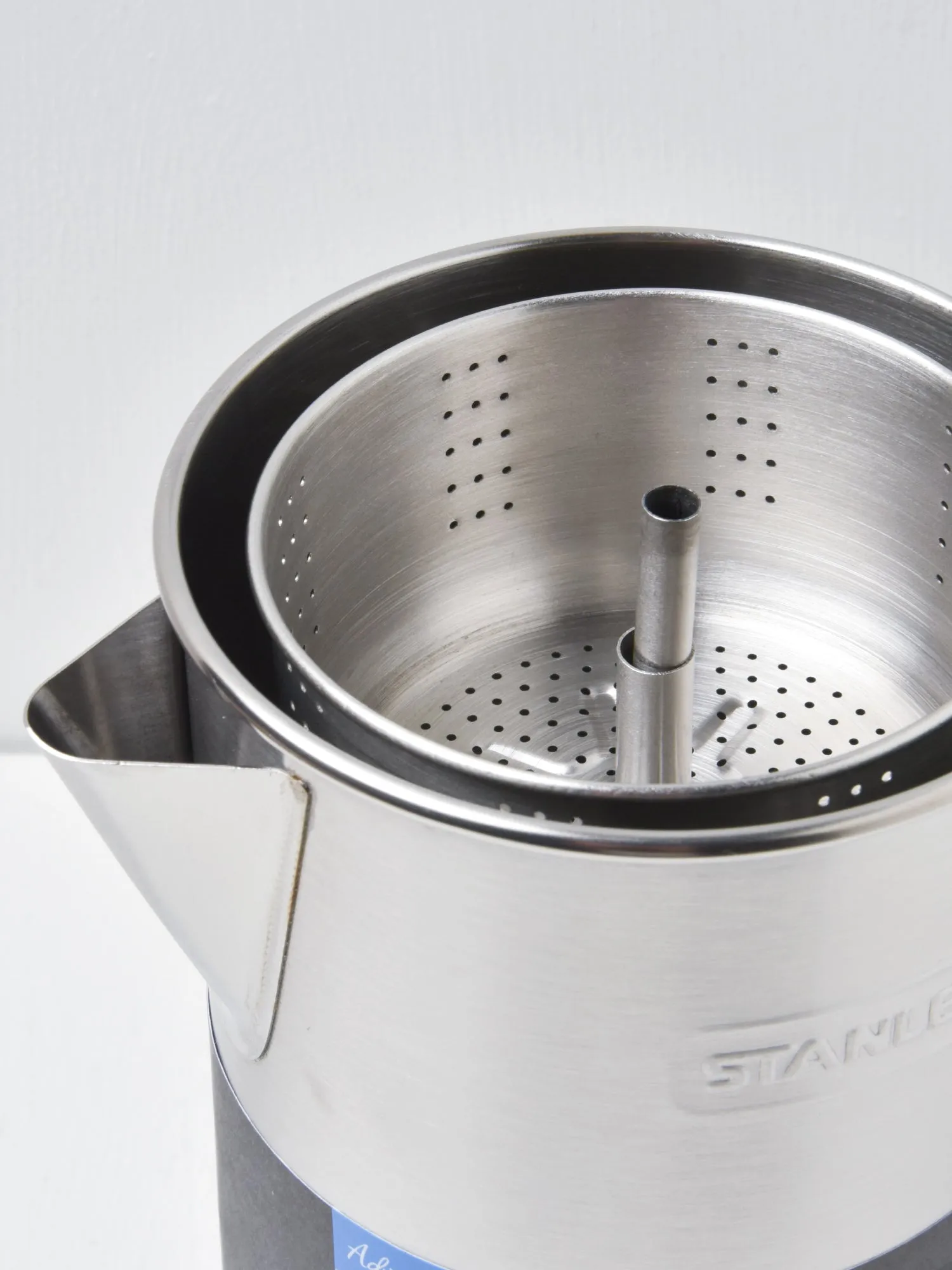 The Cool-Grip Camp Percolator 1.1QT / 1.0L