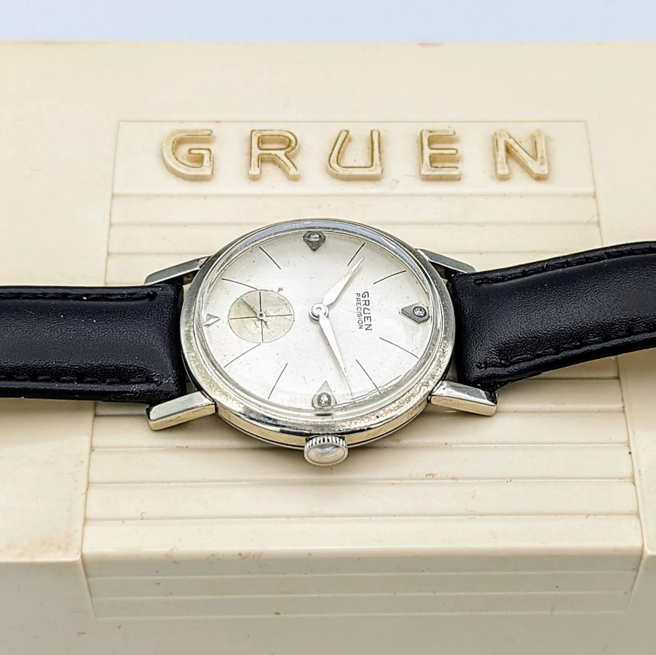 Vintage GRUEN Precision Diamond Dial Watch Cal. 510 Wristwatch in Display Box!
